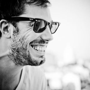 Meet your Posher, Simon